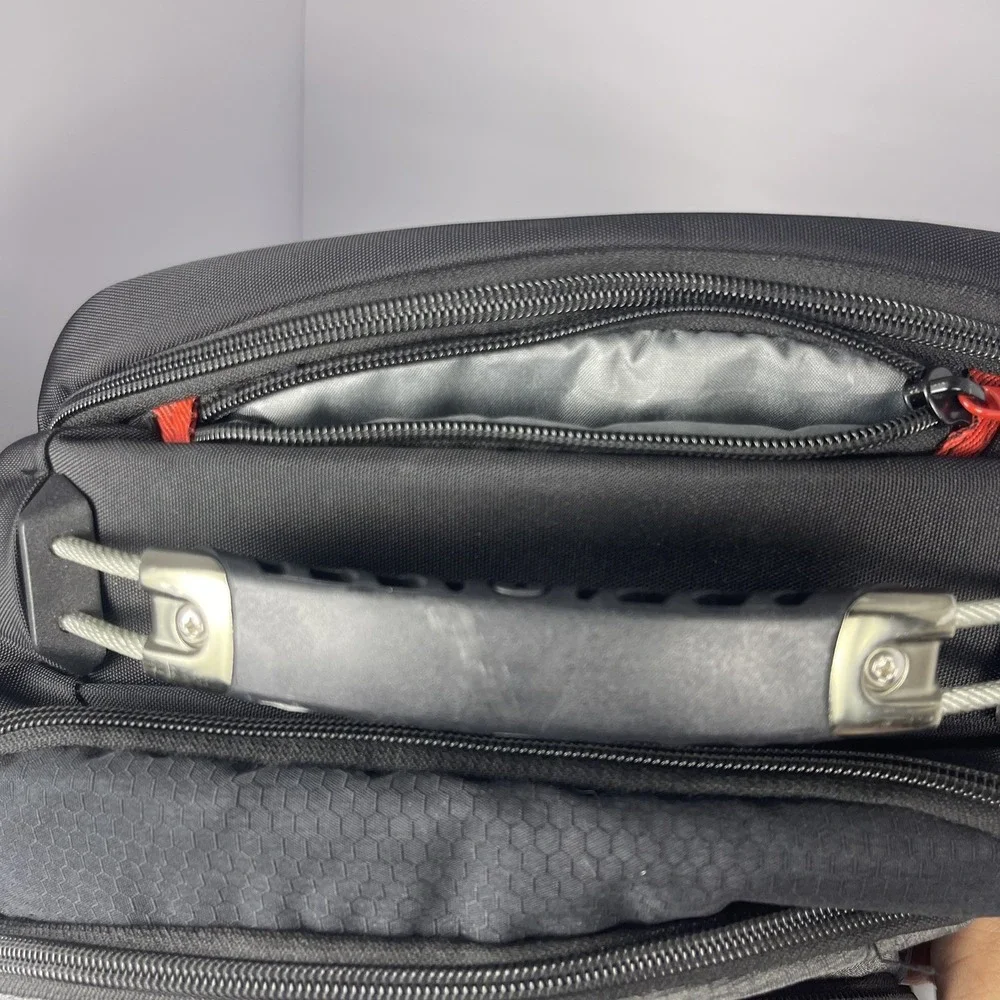 Wenger SwissGear Gray‎ Black Laptop Backpack Travel School Work Bag